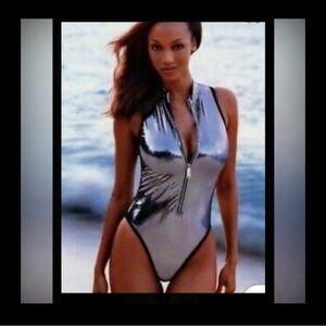 “NEEDS NEW INSIDE LINING” VINTAGE TYRA BANK’S SPEEDO SWIMSUIT